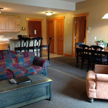 Lizard Creek Lodge Fernie Exterior foto