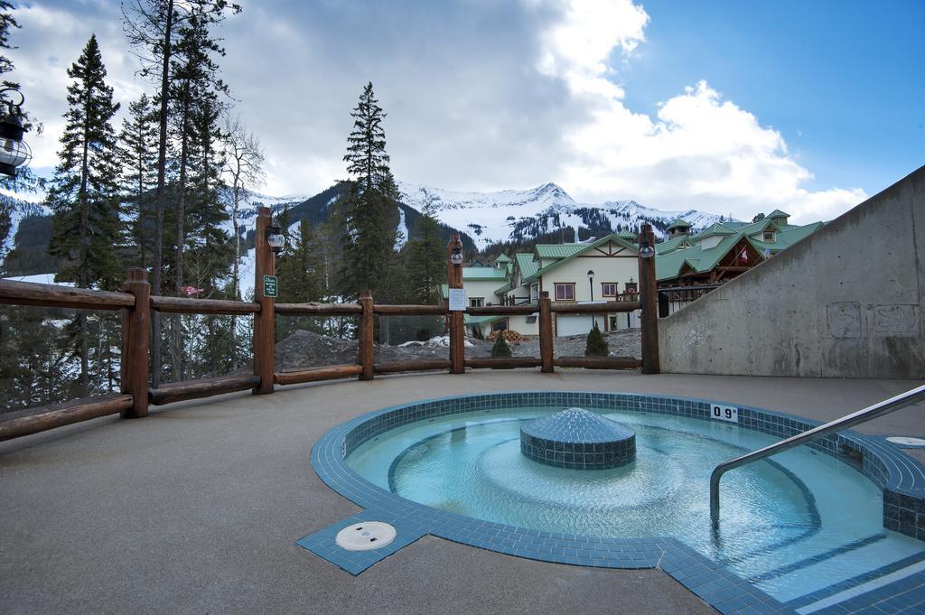 Lizard Creek Lodge Fernie Exterior foto
