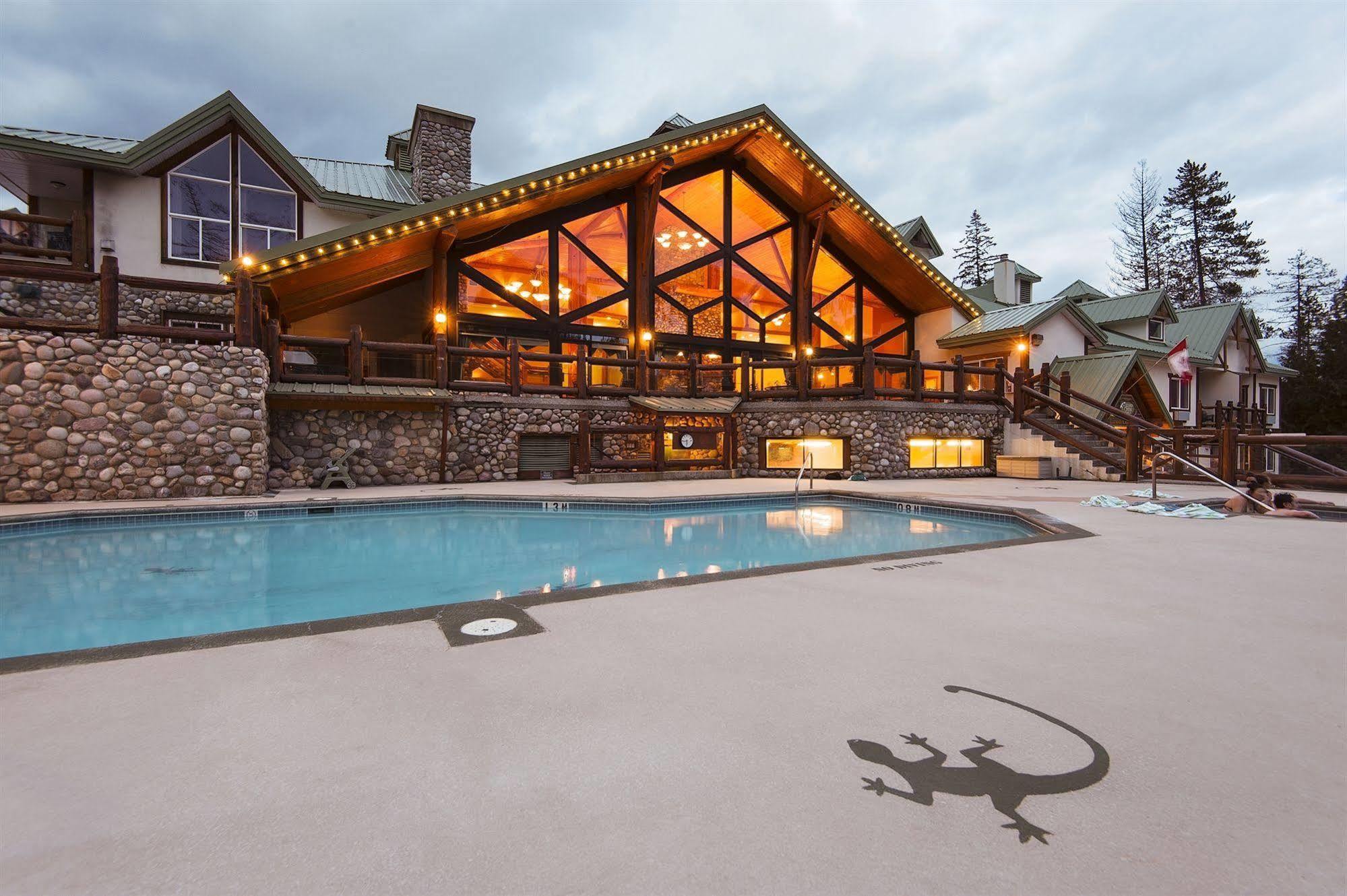 Lizard Creek Lodge Fernie Exterior foto
