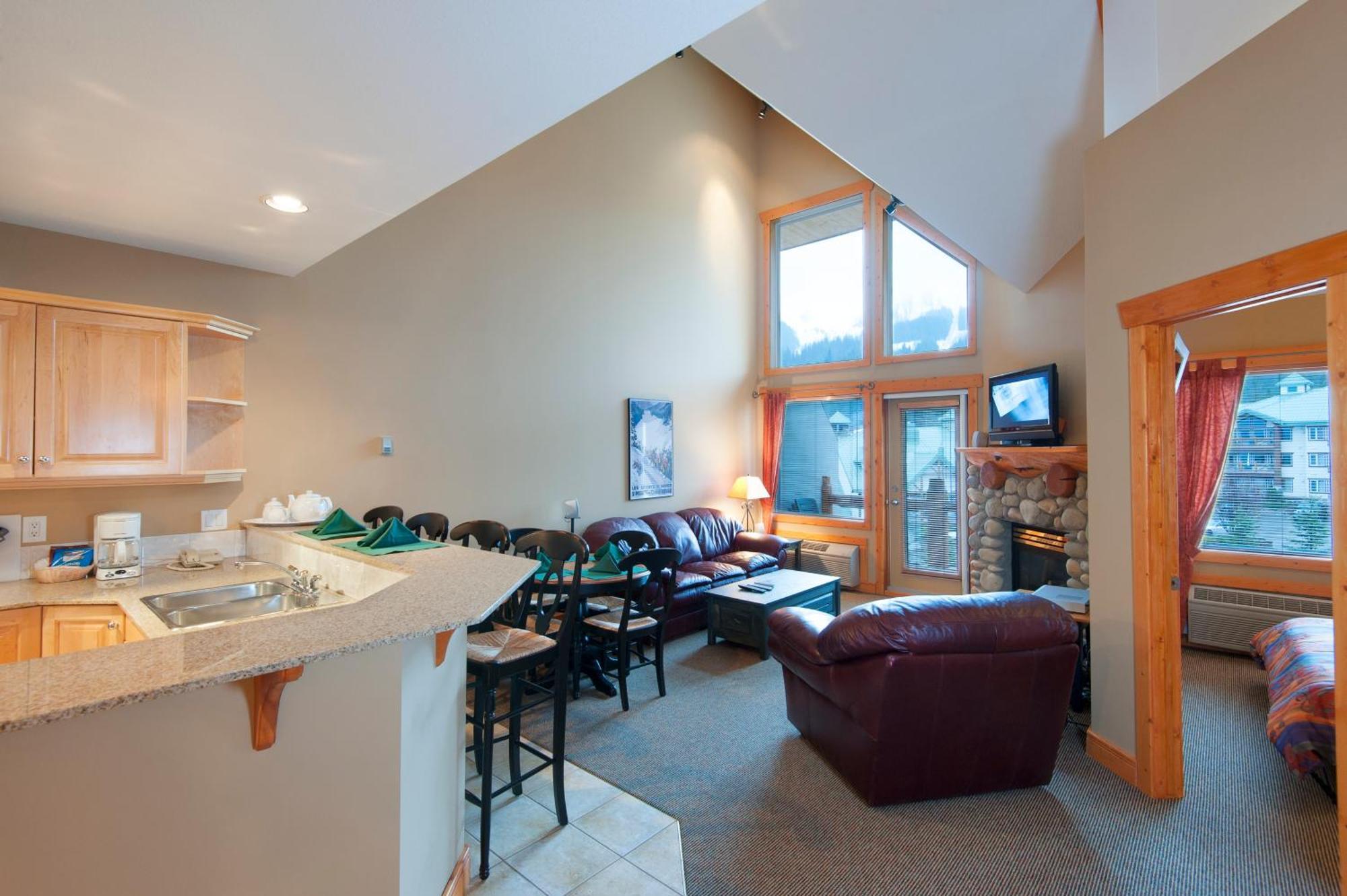 Lizard Creek Lodge Fernie Exterior foto